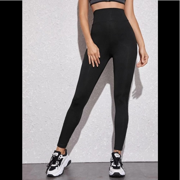 Athletic Wide Waistband Cell Ph/Ipod Side Pocket Contrast Mesh Strip Leggings - Picture 2 of 3